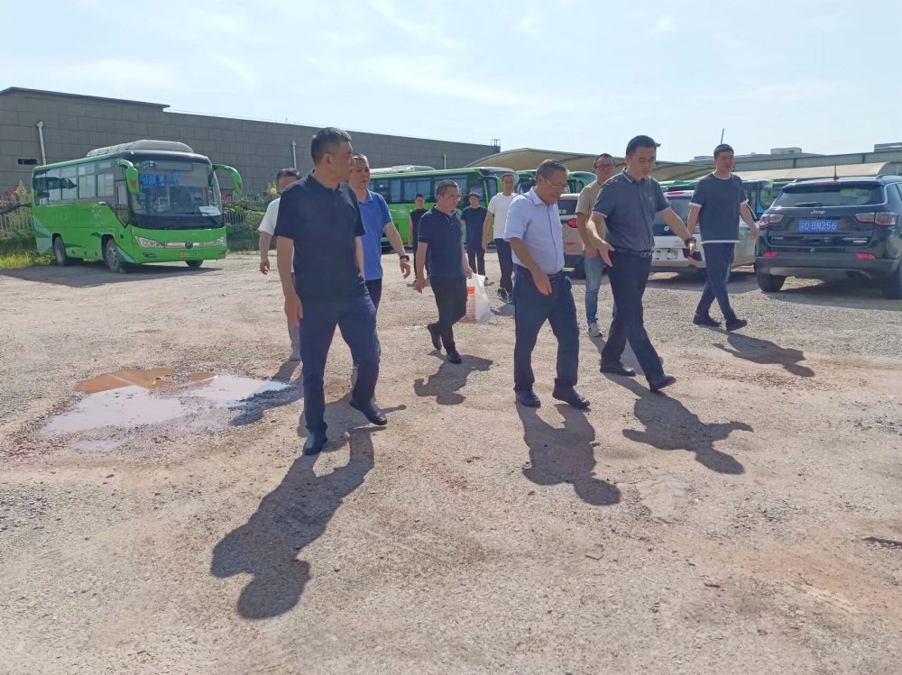 練發(fā)勝一行到東城公交實地調(diào)研國際生物城建設